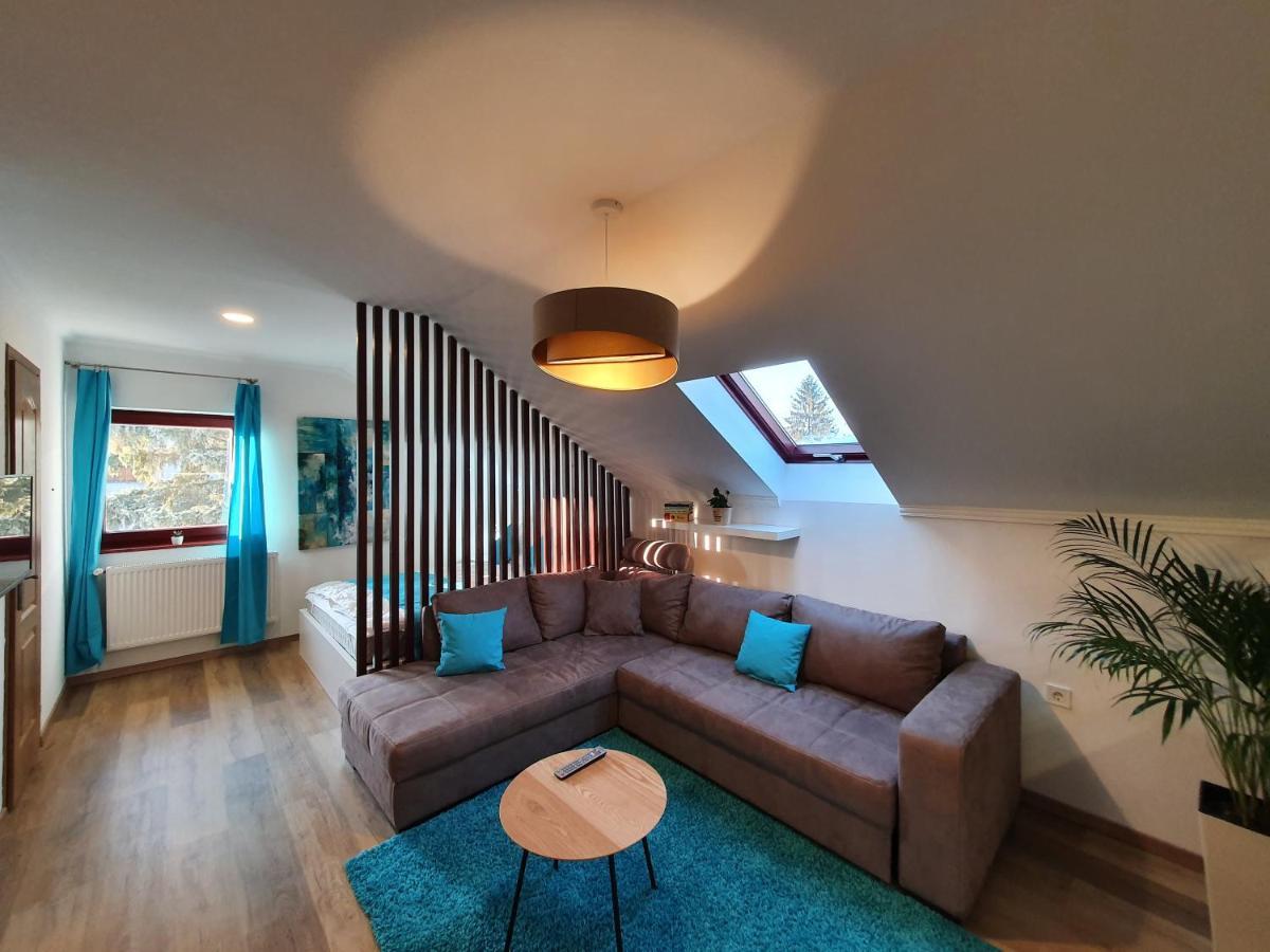 בלפטפלווה Reteskert Vendeghaz Es Apartman מראה חיצוני תמונה